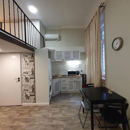 Madam With Ac And The Central Location Budapest Luaran gambar