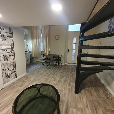 Madam With Ac And The Central Location Budapest Luaran gambar